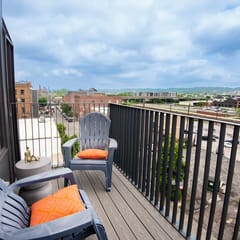 Birmingham Bright Stay - 1BR/Balcony/Walk Score 91