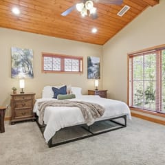 Serenity Ridge Suite 321- King Bedroom/Pool Access