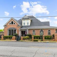 The Jefferson House | Private Parking | Group Stays