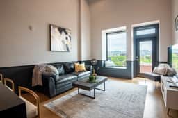 Birmingham Bright Stay - 1BR/Balcony/Walk Score 91