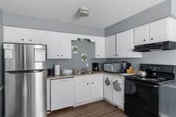 32nd Street Retreat | Downtown/Backyard/Parking
