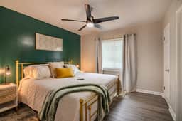 Perfect Location | Vulcan’s Hideout B4 | King Bed