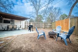 Hoadley Home- Family/Games/Driveway/Wifi/Crestline