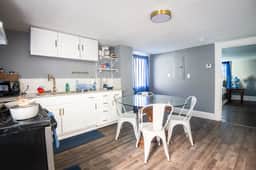 Magnolia Garden Suite - Historic/WiFi/Downtown