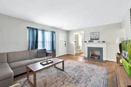 The 86th Street Retreat | Patio/King Bed/Groups