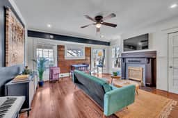 Boho Serenity on the Southside- Workspace/Patio