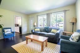 The Garden Park Escape: Pool/Patio/Groups/King Bed