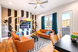 The Encore - Rooftop Hot Tub/Game Room/Sleeps 12