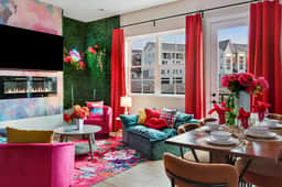 7min to Broadway | Unit 215 - Rooftop Hottub-14 beds-Pool Table - Image 4