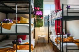 7min to Broadway | Unit 215 - Rooftop Hottub-14 beds-Pool Table - Image 5