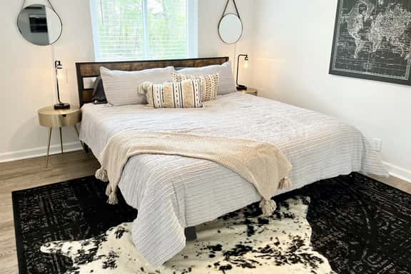 Vulcan's 4 private unit combo - 4 BR/WiFi/Pets - Image 1