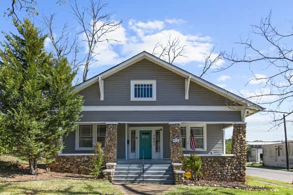 Ruffner Retreat House | Fenced Yard & Group Stay - Image 1