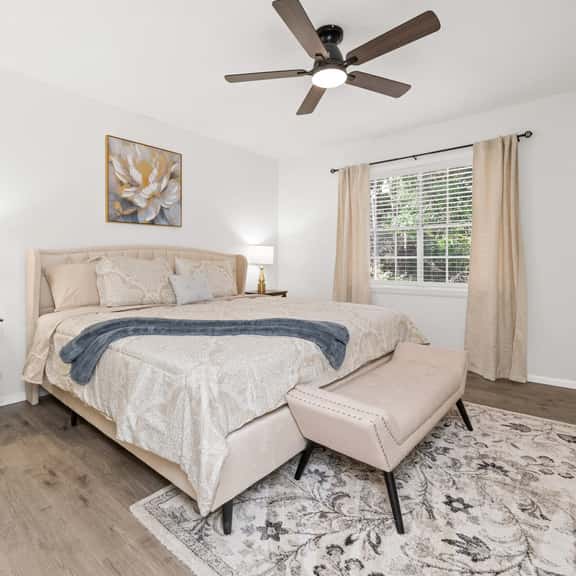Beacon Grove Retreat – Patio • Washer/Dryer • WiFi - Image 1