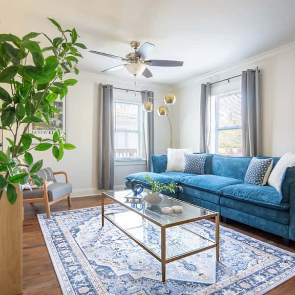 Crestwood Bloom – 3BR Getaway w/ Patio & Backyard - Image 1