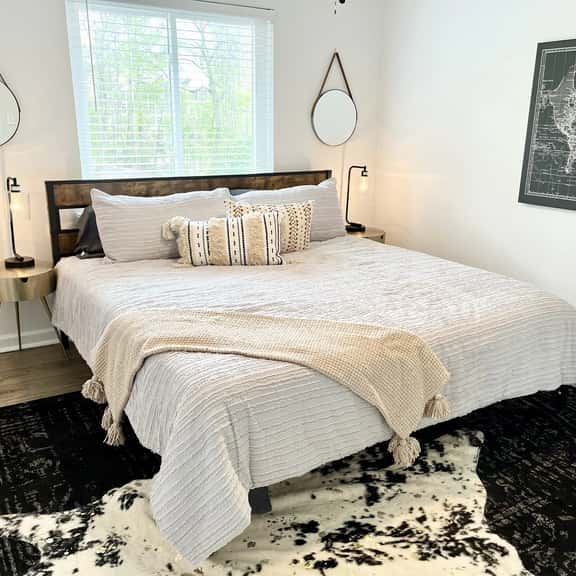 D2- Vulcan's Double Suite-King Beds/Pets/Wifi/City - Image 1