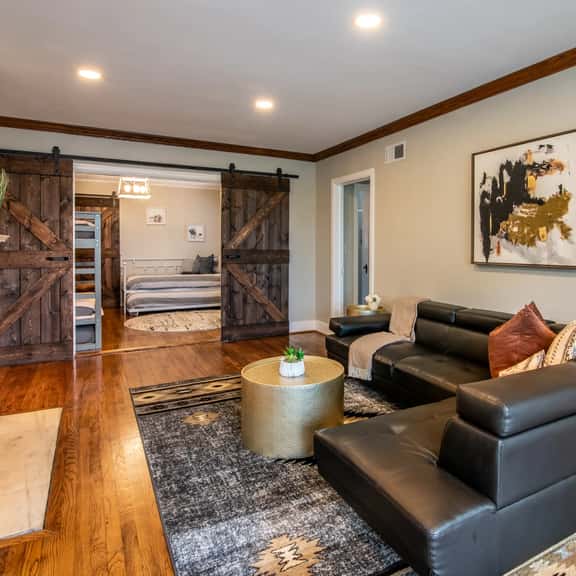 Garden Haven - Family/WiFi/Fenced Backyard/Pets - Image 1