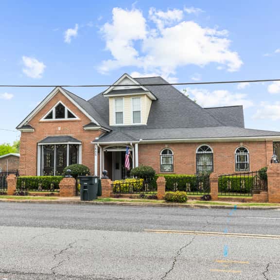 The Jefferson House | Private Parking | Group Stays - Image 1