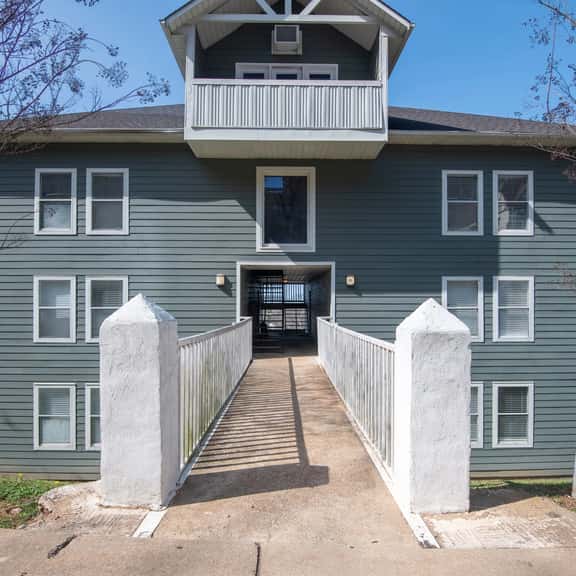 Ridge Retreats - Large Groups/6 Bedrooms/King Beds - Image 1