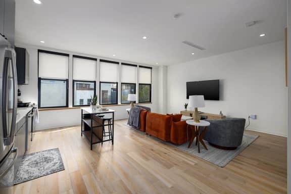 Heritage Loft – Couples/Studio/WiFi/City Views