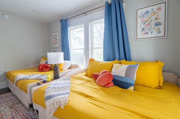 Avondale Trio Estate - Entire Building/Groups/WiFi