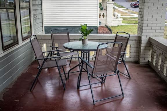 Hearthside Haven | Avondale/Fenced Yard/King Bed