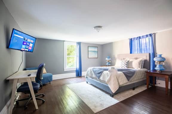 Magnolia Garden Suite - Historic/WiFi/Downtown - Image 2