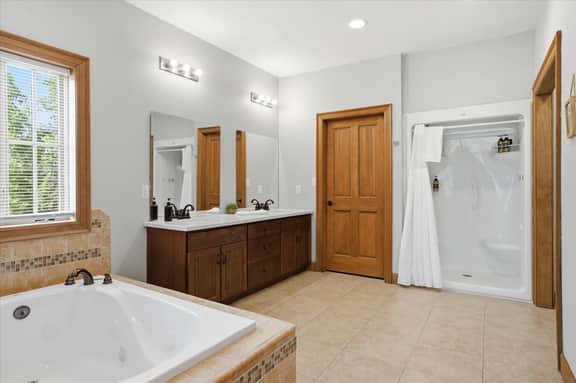 Serenity Ridge Unit 722 - Family/Pool Access/WiFi