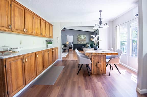 Tranquil Trails – Hot Tub/Spacious Comfort/WiFi
