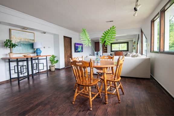 Tri-City BrightHaus – Groups/WiFi/Spacious/Comfy