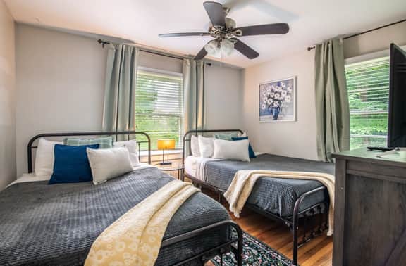 Vulcan View - Double Queens/Family Friendly/Parking