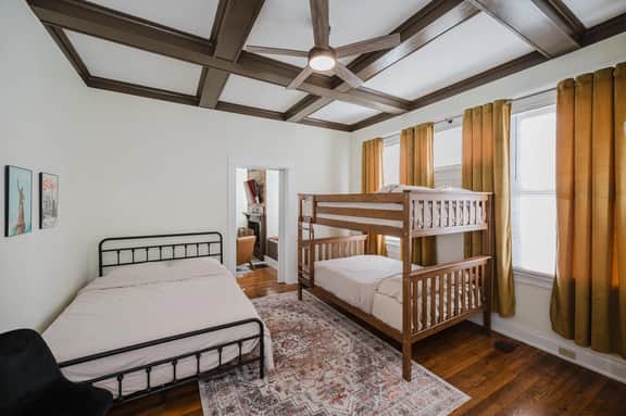 Vulcan Heights - Historic Home with Modern Touches