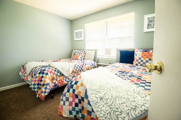 32nd Street Retreat | Downtown/Backyard/Parking - Image 3