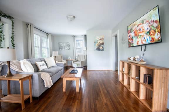 Steel City Retreat | Minutes to Downtown B'ham - Image 2
