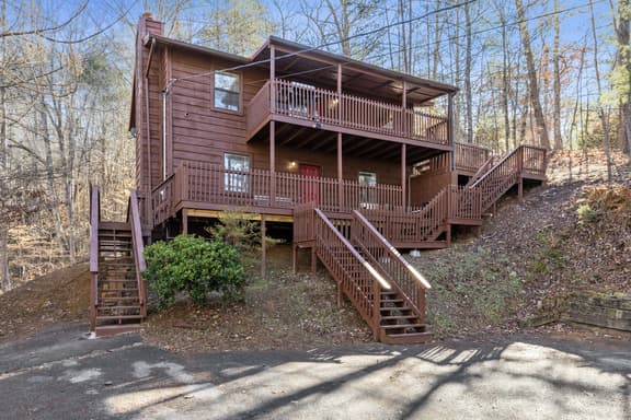 Tennessee Timber Retreat - Cabin/HotTub/Pets/WiFi